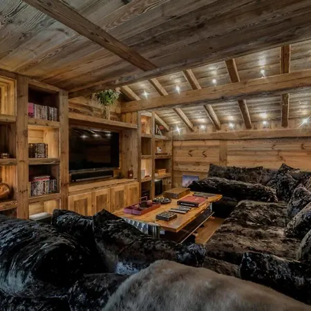 Holiday home Luxury Chalet Cortina With Jacuzzi